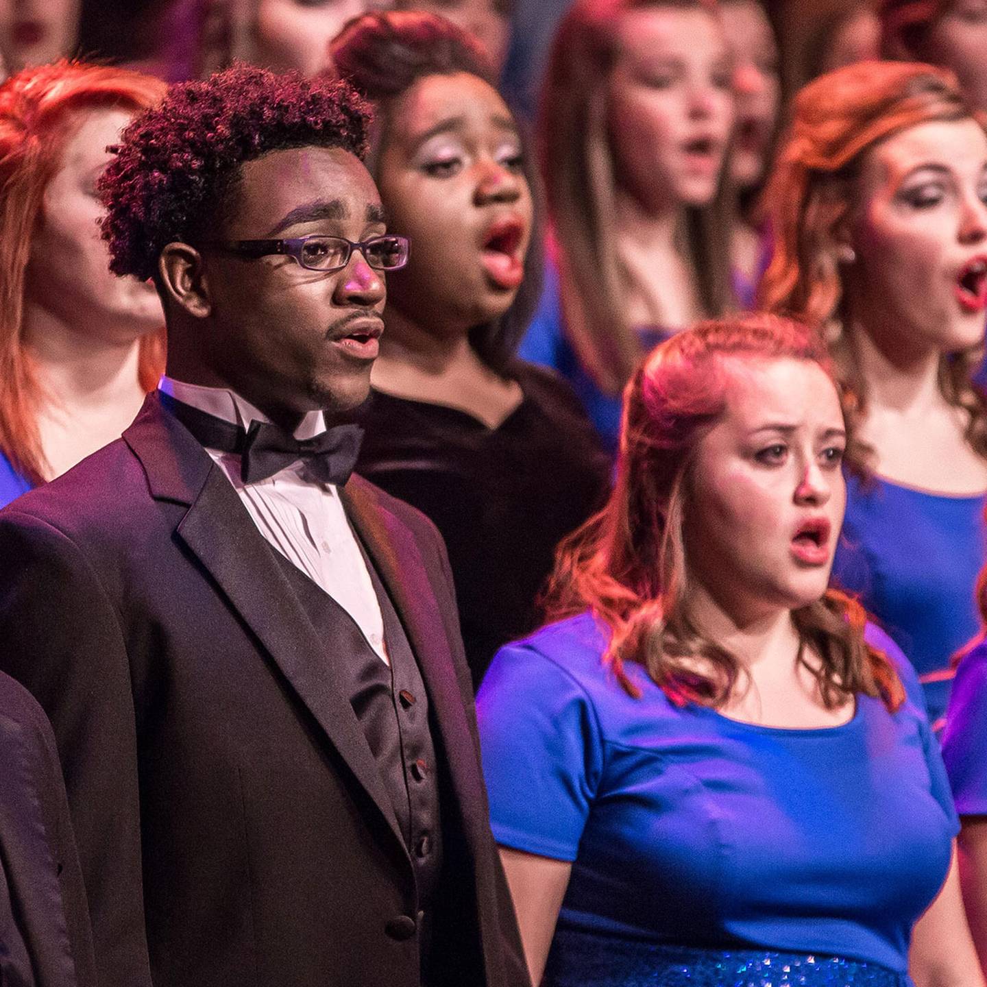 a picture of a choir singing